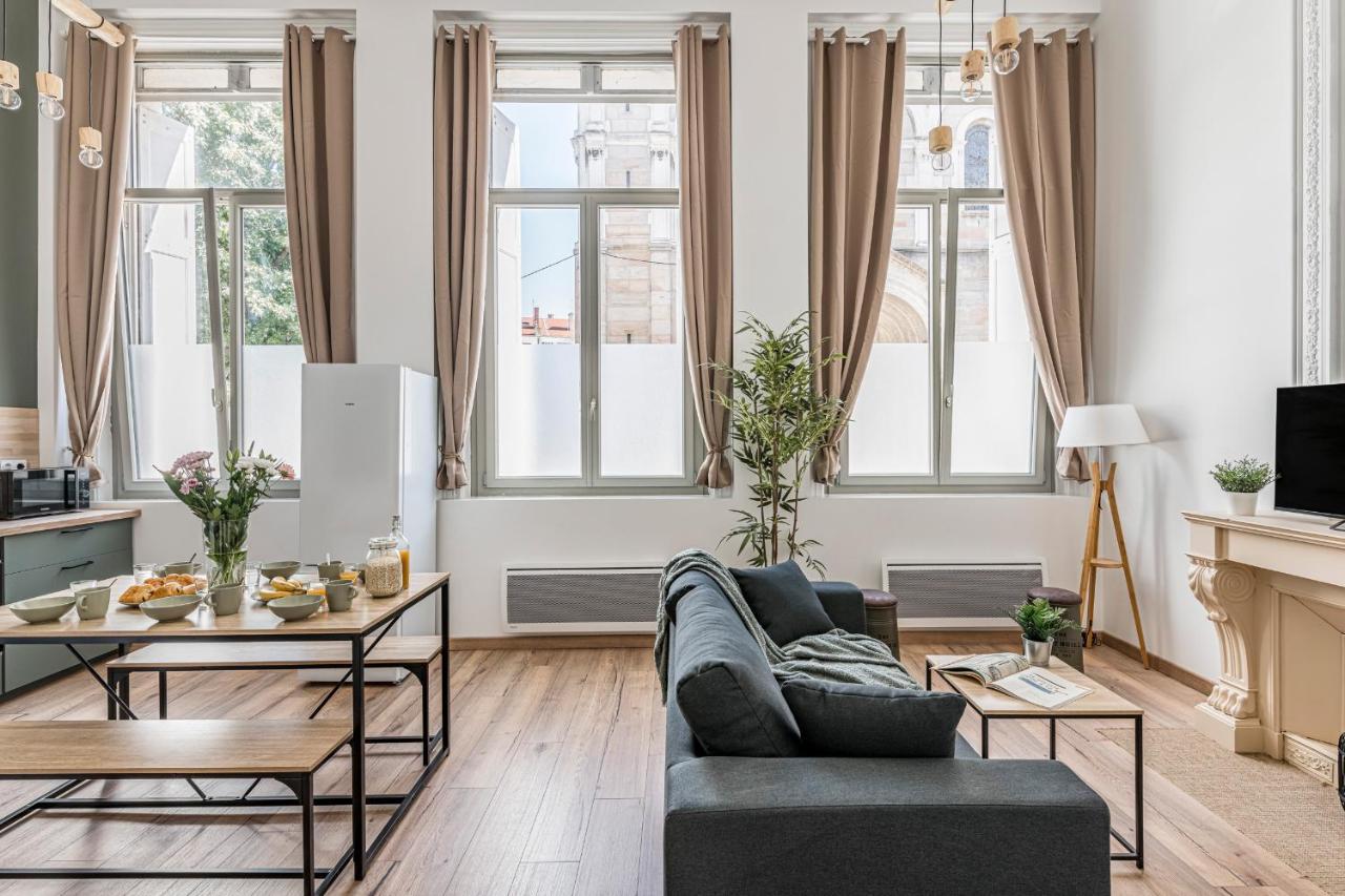 Charmant & Spacieux Appartement En Coeur De Ville แซงต์-เอเตียน ภายนอก รูปภาพ